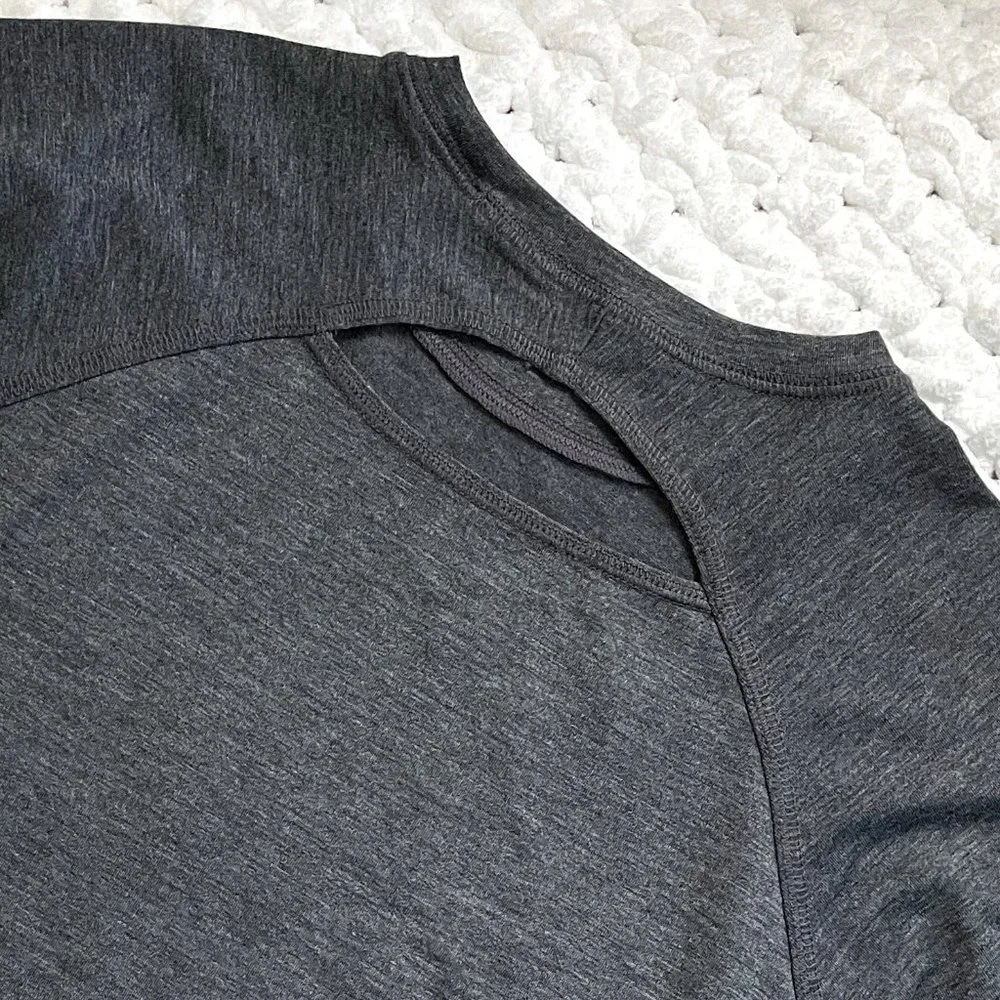 NWT Girls GAP GapFit Dry Fit Athletic Shirt (Gray) XS